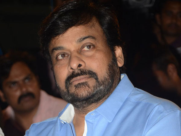 chiranjeevi,politician,megastar,congress,tdp,ycp,praja rajyam party  క్రాస్ రోడ్స్ లో అన్నయ్య!