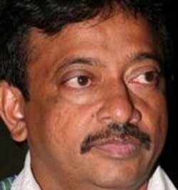 chiranjeevi,ramgopal varma,sampoornesh babu  మరోసారి చిరును అవమానించిన వర్మ!