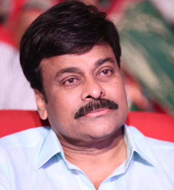 chiranjeevi,special status,andhra pradesh,congress  మెగాస్టార్ నోరు విప్పరేమీ?