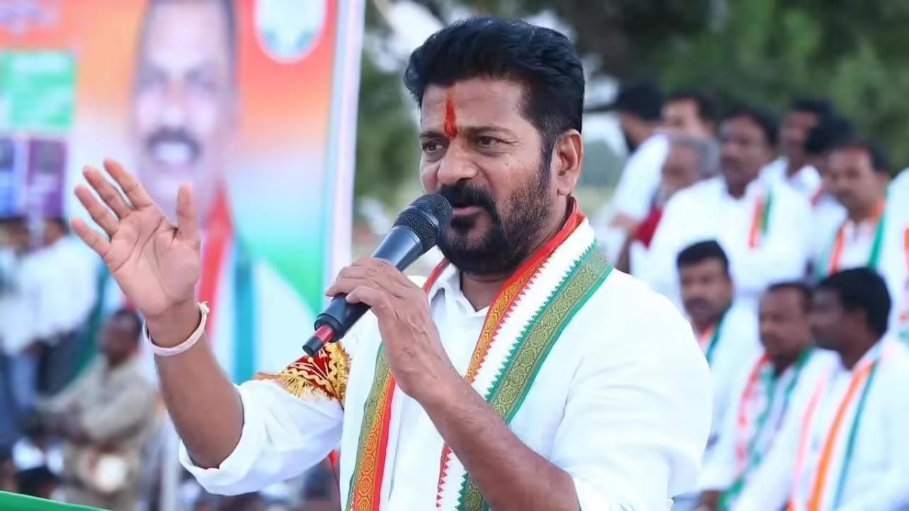revanth  సినీకార్మికులకు ఇళ్ల స్థలాలు ఇస్తామన్న సీఎం