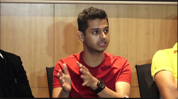 sidharth sagar,crying badly,parents  ఈ కమెడియన్‌ కి  మందు పెట్టారంట..!