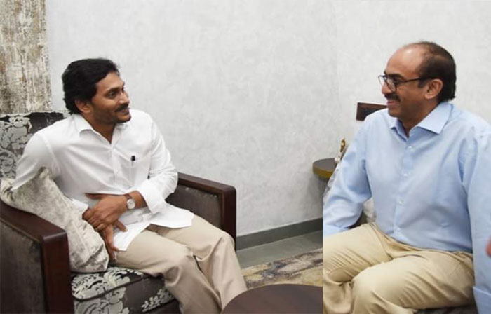 daggubati suresh babu,ys jagan,ramanaidu studio,andhra pradesh  దగ్గుబాటి మాస్టర్ ప్లాన్.. వైఎస్ జగన్ గ్రీన్ సిగ్నల్!