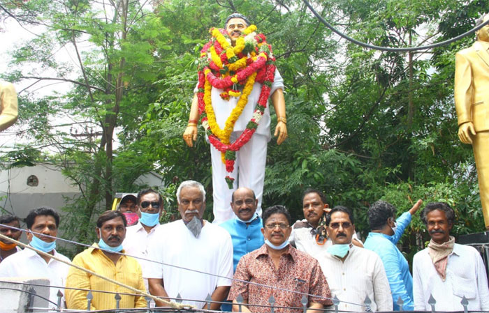 dasari narayana rao,3rd death anniversary,tummalapalli ramasatyanarayana,tammareddy  3వ వర్ధంతి సందర్భంగా దాసరికి నివాళులు