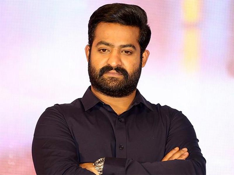 jr ntr,rrr  ఎన్టీఆర్ కూడా లైట్ తీసుకున్నాడా?