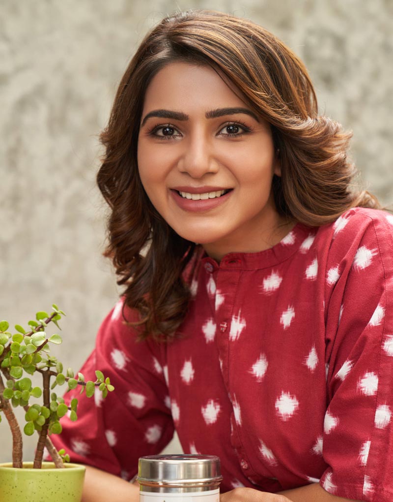 samantha,samantha glamour photo shoots,nag family,akkineni family,naga chaitanya  సమంత కి స్వేచ్ఛ వచ్చిందా..