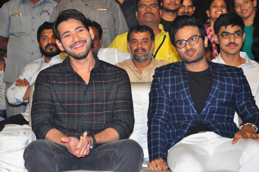 indraganti mohan krishna,hero sudheer babu,mahesh babu,indraganti mohan - sudheer babu combo  మహేష్ కోసం సుధీర్ ని పట్టుకున్నాడా?