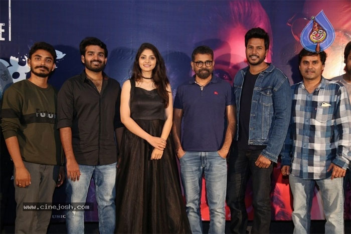 director,sukumar,rajavaru ranigaru,movie,trailer,launch  ‘రాజావారు రాణిగారు’కి సుక్కు సపోర్ట్