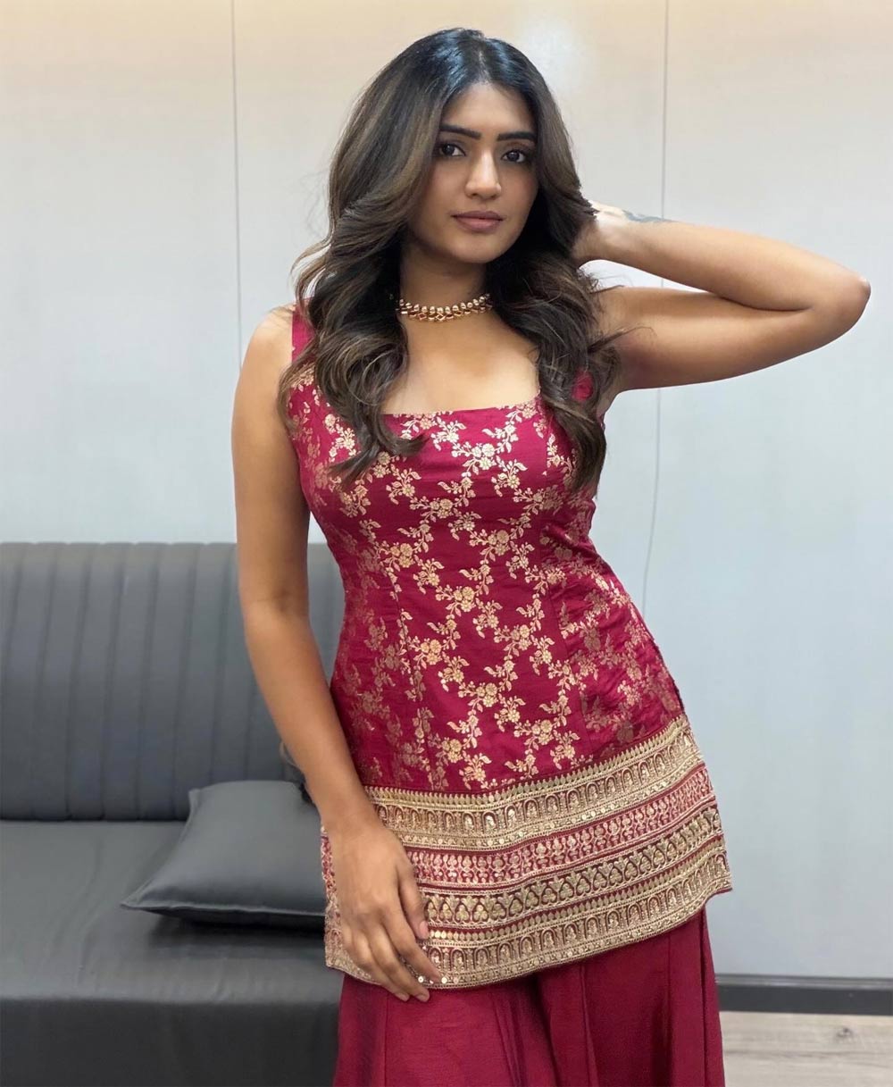 eesha rebba  ఈషారెబ్బా బోజ్ పురీకి వెళ్తోందా