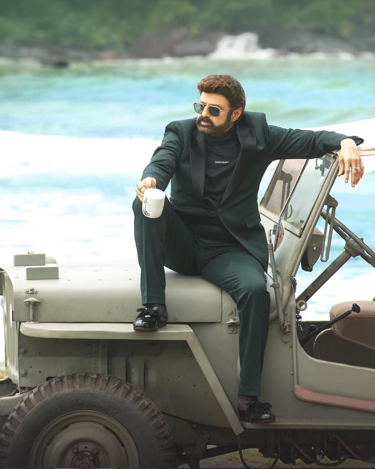 akhanda movie,balakrishna,big movies,akhanda december 2,everything is in akhanda hands,ghani,pushpa  అంతా అఖండ చేతుల్లోనే