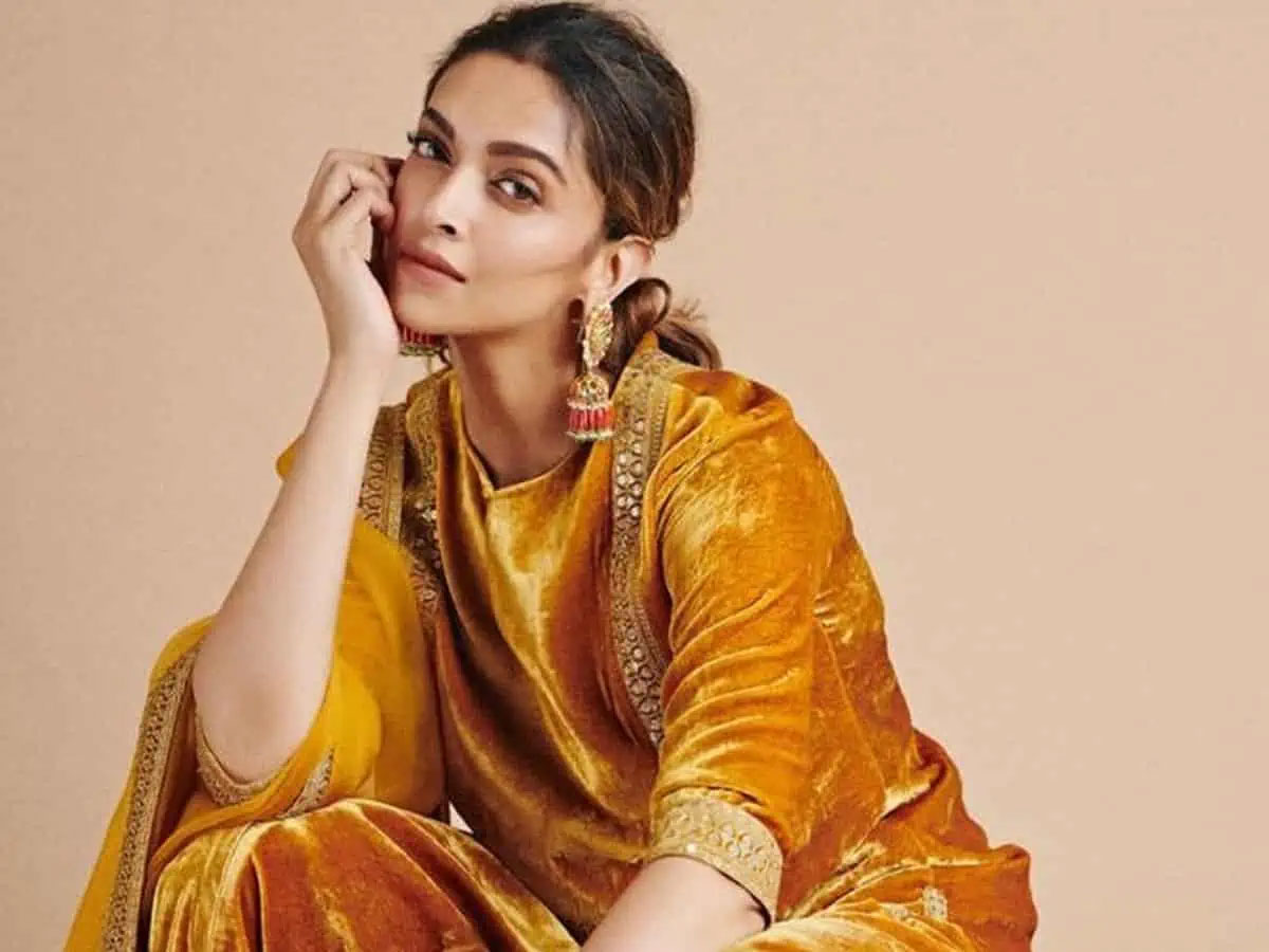 deepika  దీపికా అంత డిమాండ్ చేసిందా