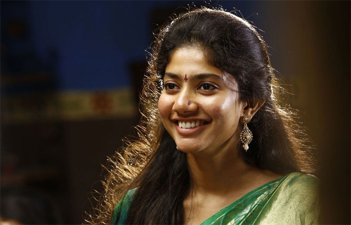 sai pallavi,ss rajamouli,rrr,ram charan,heroine  RRR‌లో ఎన్టీఆర్ సరసన ఈ భామేనా?