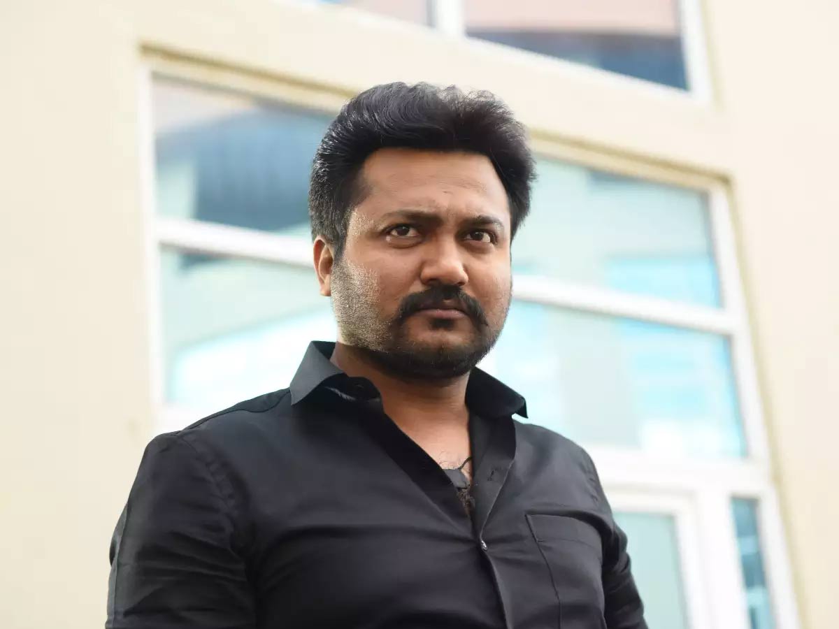 bobby simha  బాబీ సింహకి స్నేహితుల నుంచి బెదిరింపులు