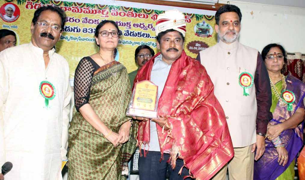 journalist prabhu,gidugu rammurthy lifetime achievement award  జర్నలిస్ట్ ప్రభుకు విలువైన పురస్కారం.! 