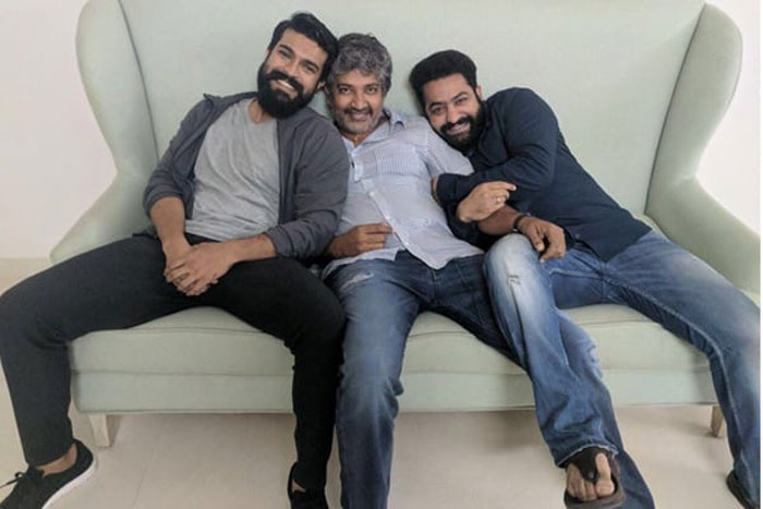 rajamouli,ntr,ram charan,multy starrer,movie,updates  ఎన్టీఆర్, చరణ్ గురించి భలే న్యూస్..! 