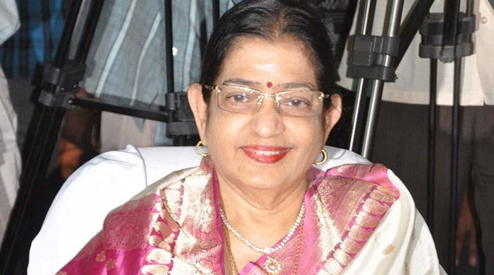 p susheela,social media,health  ముందు వెనుకా చూడకుండా ఈ పుకార్లేమిటి? 