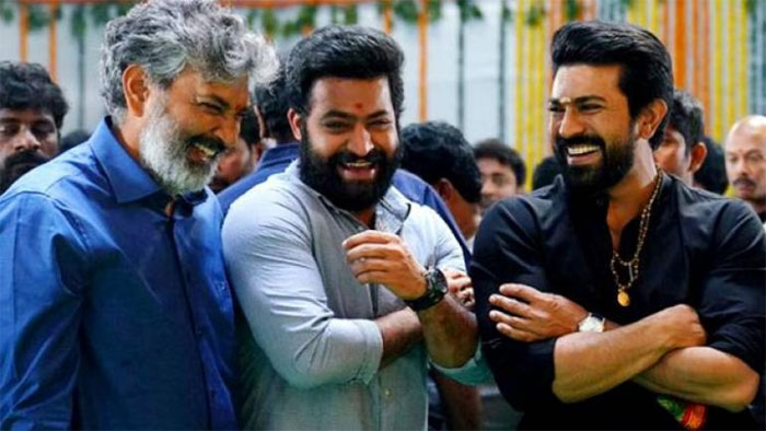 rrr,ram charan,inspiration,rajamouli,jr ntr,rrr story  ఆ సినిమా స్ఫూర్తితో ‘RRR’ తీస్తున్నారా?