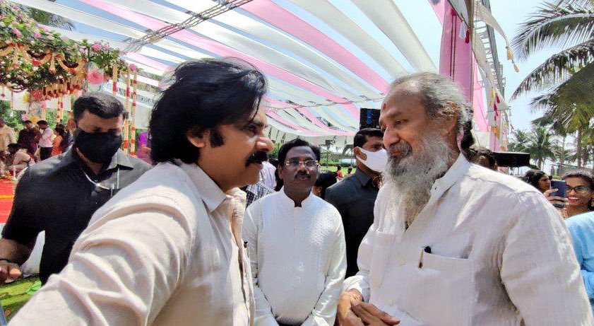 hari hara veera mallu,pawan kalyan,thota tharani,krish,nidhi agarwal  హరిహర వీరమల్లు పై అప్ డేట్ వచ్చేసింది