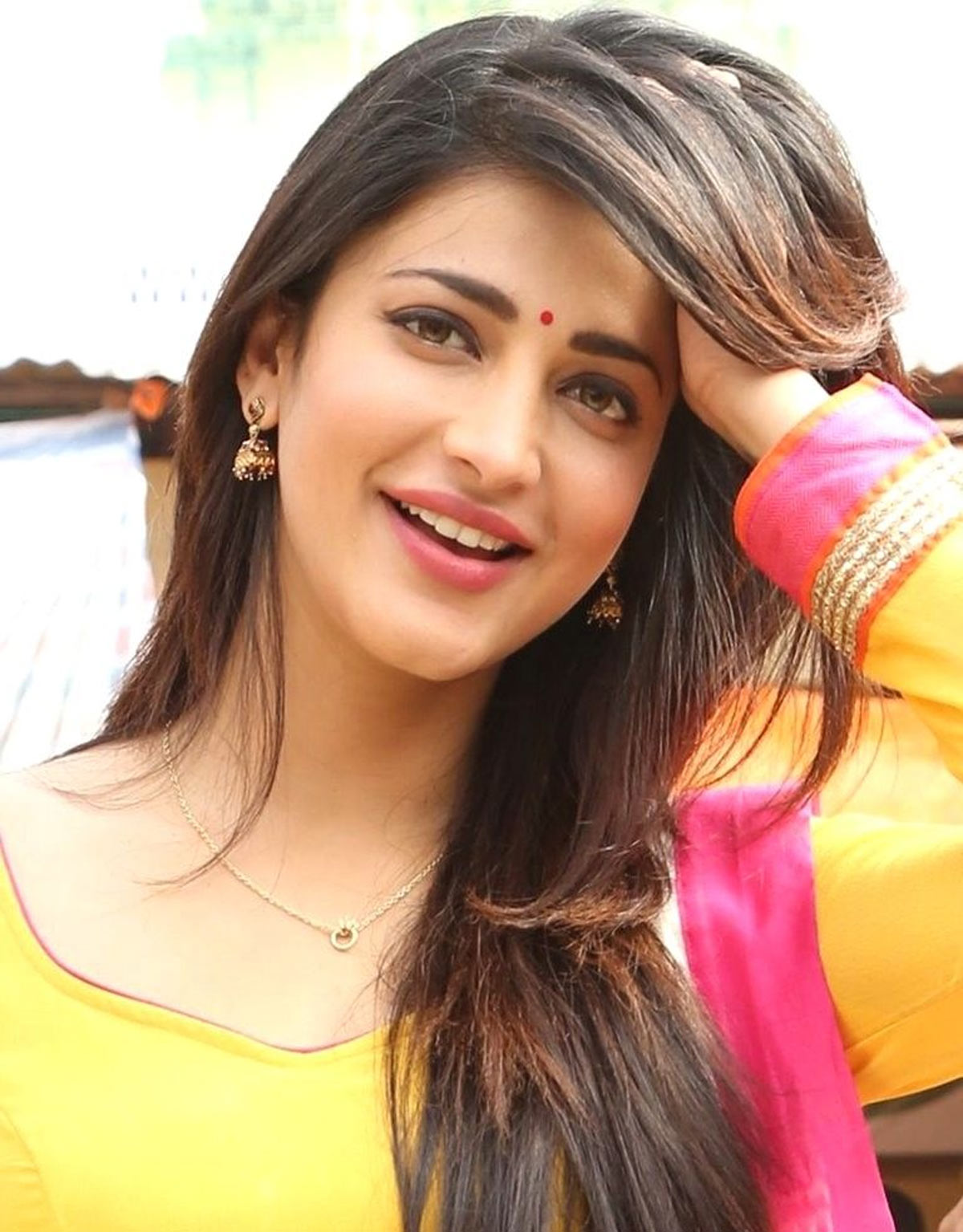 shruthi haasan,pitta kathalu,web series,tollywppd stars,allu arjun,ravi teja,mahesh  నా హృదయంలో ప్రత్యేక స్థానం ఆ హీరోదే 