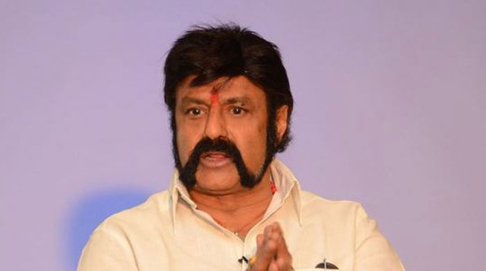 balakrishna,ntr biopic,buyers,attack  బాలయ్యపై అటాక్ కోసం చూస్తున్నారు