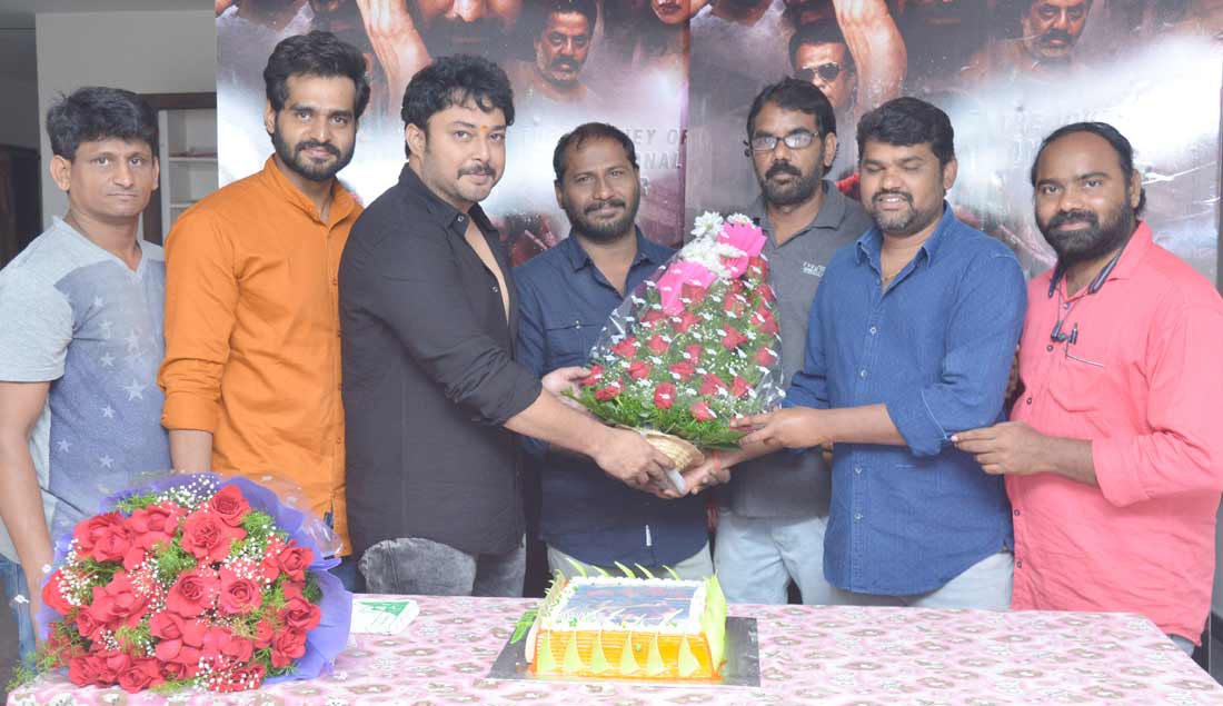 maro prastanam,maro prastanam movie,hero tanish,tanish birthday,hero tanish birthday celebrations  మరో ప్రస్థానం టీమ్ తో తనీష్ బర్త్ డే