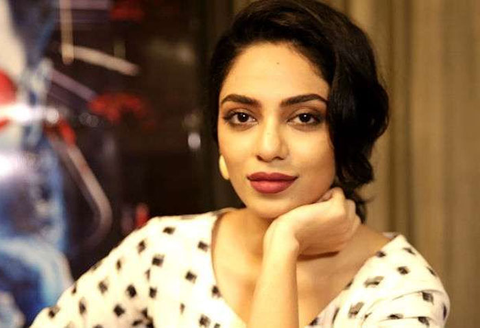 sobhita dhulipala,react,bigg boss 3,social media  మీకో దండం.. నేను బిగ్‌బాస్‌-3కు వెళ్లట్లేదు!