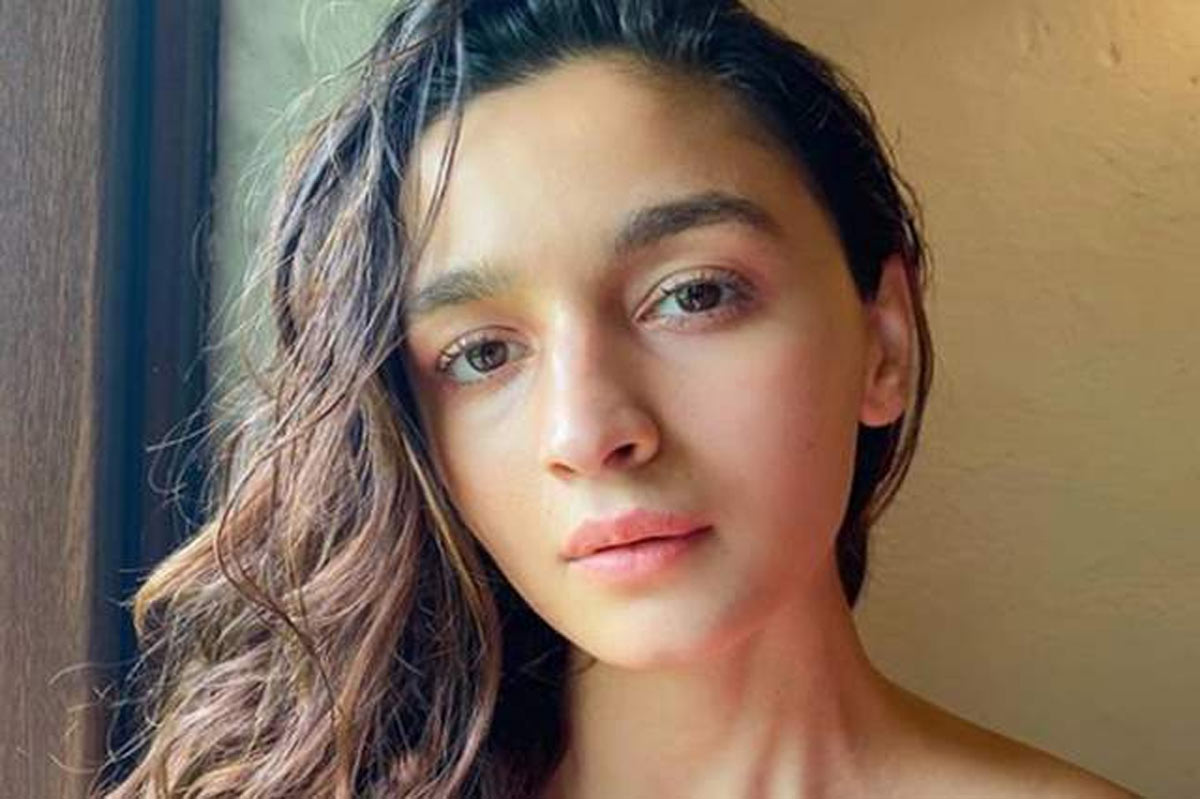 alia bhatt,rrr movie,hospitalized,shooting,gangubai kathiawadi shoot  హాస్పిటల్ పాలైన RRR బ్యూటీ!