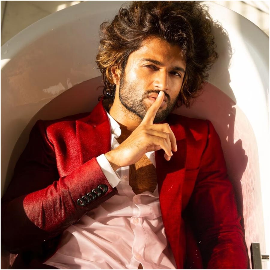 vijay deverakonda  విజయ్ ని టార్గెట్ చెయ్యడం ఎంతవరకు కరెక్ట్?