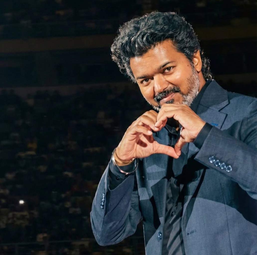 vijay  సినిమాలకు గుడ్ బై చెప్పిన స్టార్ హీరో 
