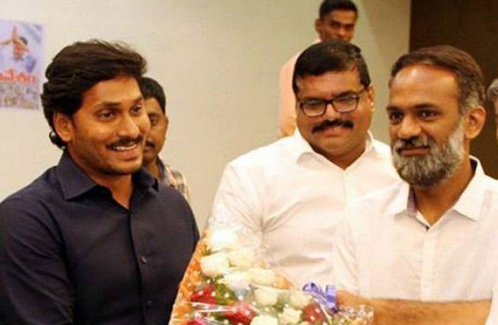 vijayawada,ysrcp,ap politics,chandrababu,ys jagan,janasena,vangaveeti radha  బాబు కంటే జగనే డ్యామేజీ అవుతున్నాడు 