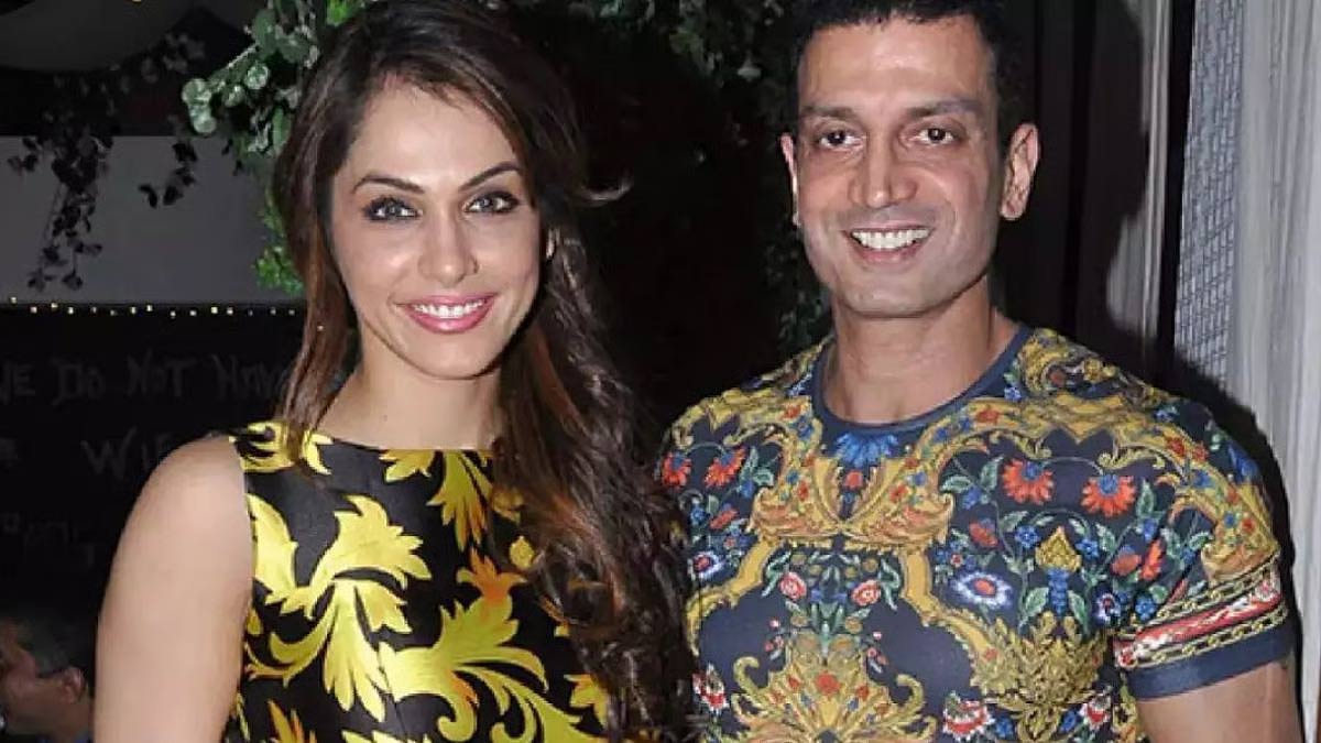 isha koppikar  పాపుల‌ర్‌ న‌టి డివోర్స్ వెన‌క‌ కారణం