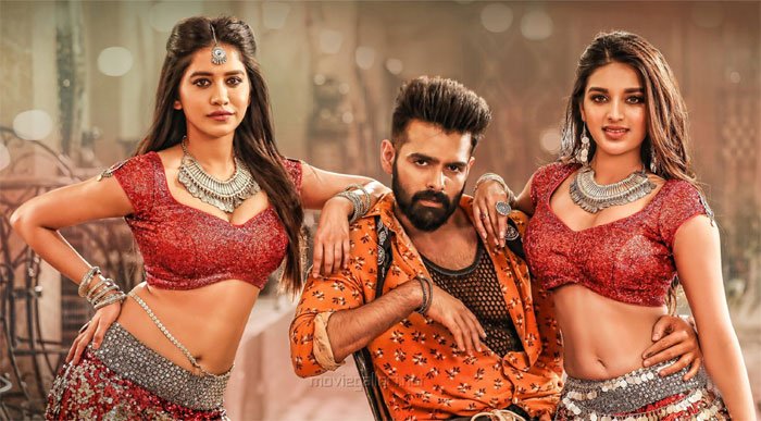 hero ram,puri jagannath,ismart shankar,effect,bollywood,people  ‘ఇస్మార్ట్ శంకర్’ క్రేజ్ హిందీ వాళ్ళనూ పట్టుకుంది!