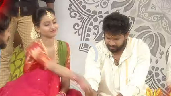 jabardasth,jabardasth comedian,hyper aadi,aadi marriage. aadi weds deepika pilli,fyper aadi - deepika pilli wedding  హైపర్ ఆదికి పెళ్లి.. పిల్ల ఎవరంటే