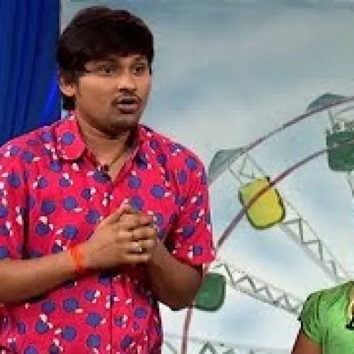 jabardasth,rocking,rakesh,request,parents,face book video  జబర్దస్త్ రాకేష్ ముందే అలెర్ట్ అయ్యాడు