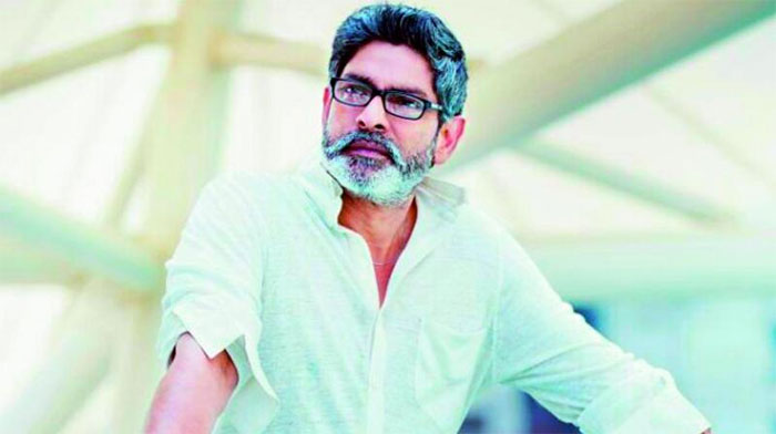 jagapathi babu,ys raja reddy role,in ysr biopic,yatra  సీనియర్ పొలిటీషియన్ గా జగపతిబాబు! 