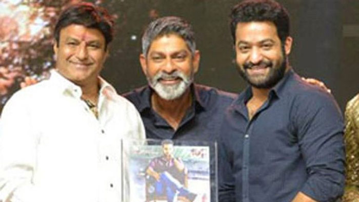 jagapathi babu,ntr,balakrishna,aravinda sametha,success meet  జగ్గూభాయ్‌ స్పీచే అదుర్స్..!  