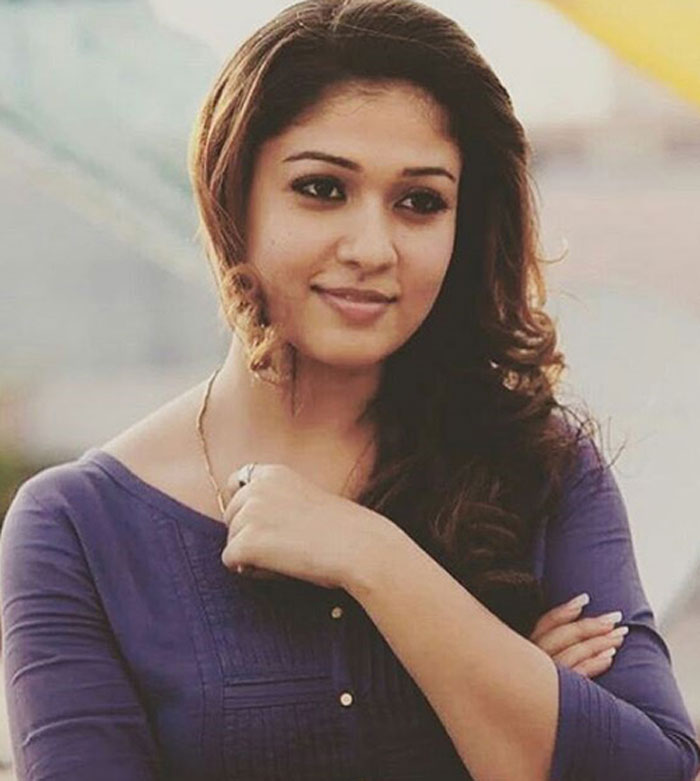 nayanthara,tollywood,playing,jai simha sye raa narasimha reddy  టాలీవుడ్ తో నయన్ ఆడుకుంటోంది..!!