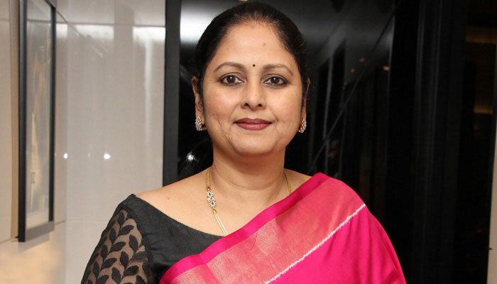 jayasudha,mahesh babu,acting,maharshi movie  మహేష్ గురించి జయసుధ లీక్ చేసేసింది