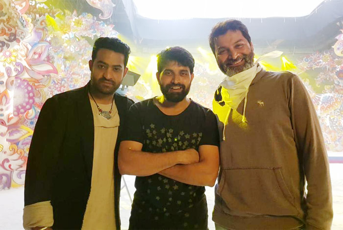 johnny master,aravinda sametha,last song,dance,trivikram srinivas  ‘అరవింద సమేత’ అంచనాలు పెంచేశాడు