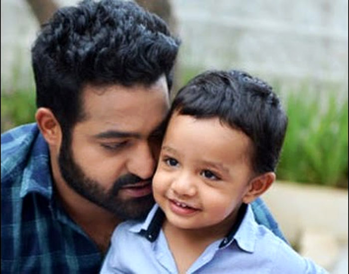 jr ntr,jai lava kusa,ntr son abhay ram  బుల్లి ఎన్టీఆర్ ఇలా అంటున్నాడు..!