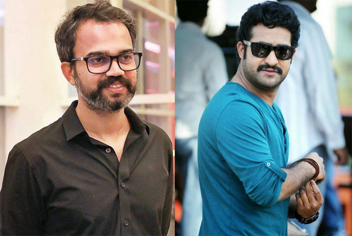 mythri movie makers,indirectly,confirms,jr ntr,prashanth neel,combo  ప్రశాంత్ నీల్, ఎన్టీఆర్ మూవీ.. డౌటే లేదు!