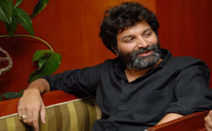 trivikram srinivas,pawan kalyan,jr ntr,aravinda sametha,kobali story  వీరరాఘవ... 'కోబలి' స్టోరీనా? 