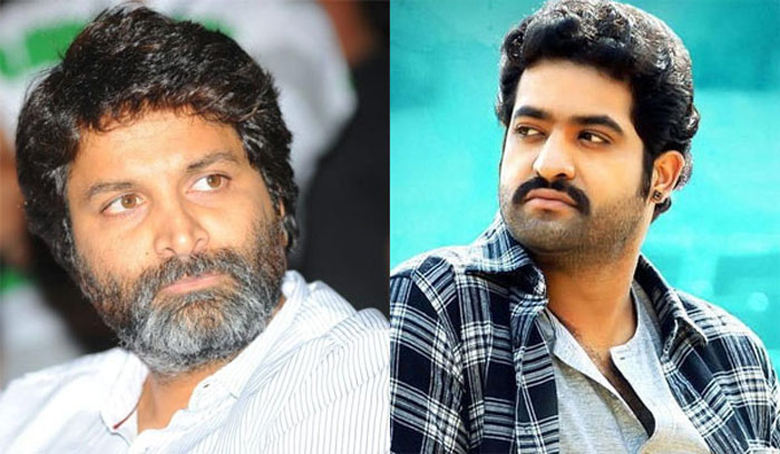 jr ntr,trivikram srinivas,agnathavasi,script  తారక్ కి 'అజ్ఞాతవాసి' కష్టాలు..!