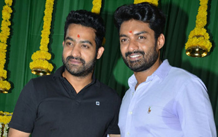 kalyan ram,jr ntr,jai lava kusa,movie,ntr arts  ఎన్టీఆర్ తో మరోసారి అంటున్నాడు..!