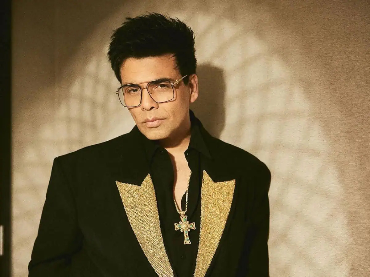 karan johar  టాప్ ప్రొడ్యూస‌ర్ అందుకే అమ్మేశాడ‌ట‌
