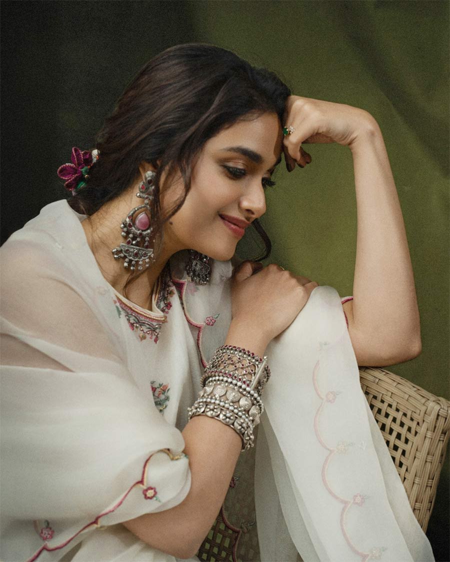 keerthy suresh  రివాల్వర్ రీటా రీసెంట్ లుక్