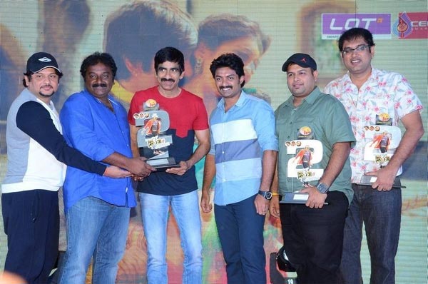 kick2,raviteja,kalyan ram,surendar reddy,rakul preeth singh  రవితేజ మా ఫ్యామిలీ హీరో-కళ్యాన్ రామ్!