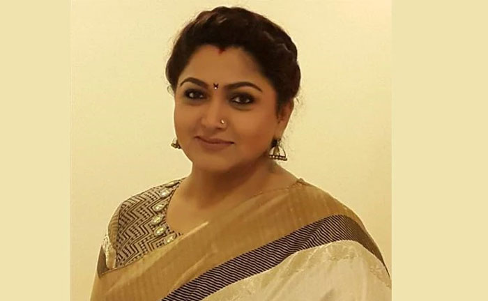 kushboo,agnathavasi,pawan kalyan,emotional tweet  అజ్ఞాతవాసి ఆఖరి రోజు ఖుష్బూ రియాక్షన్!