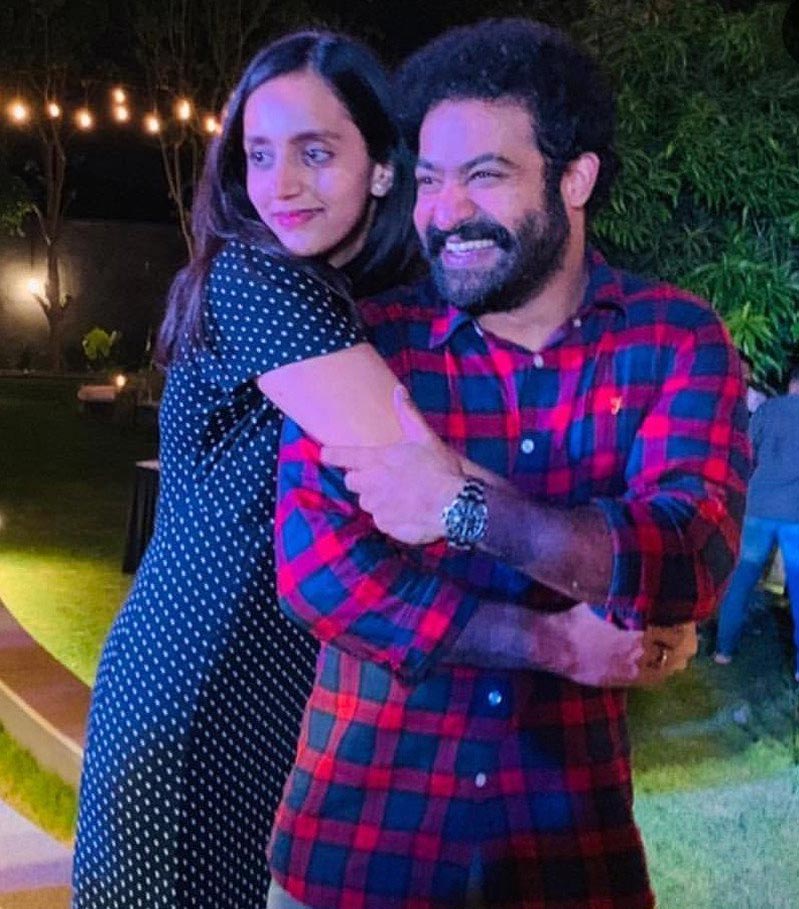 jr ntr,young tiger ntr,ntr and lakshmi pranathi love story,ntr evaru meelo kotiswarulu show  ఎన్టీఆర్ కి 'ఎస్' చెప్పని లక్ష్మి ప్రణతి 