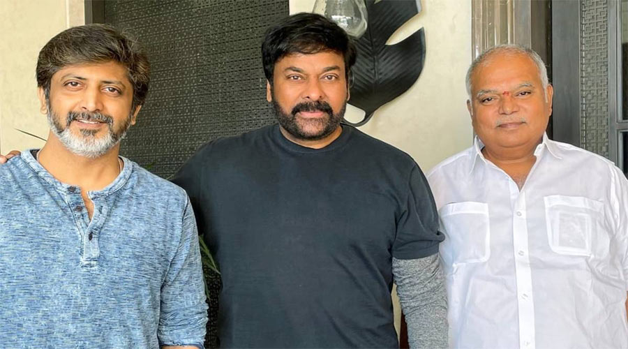 chiranjeevi,lucifer,mohan raja,lucifer story,telugu movie lovers,telugu nativity  మెగా గుసగుస: లూసిఫర్ డైరెక్టర్ చేంజ్