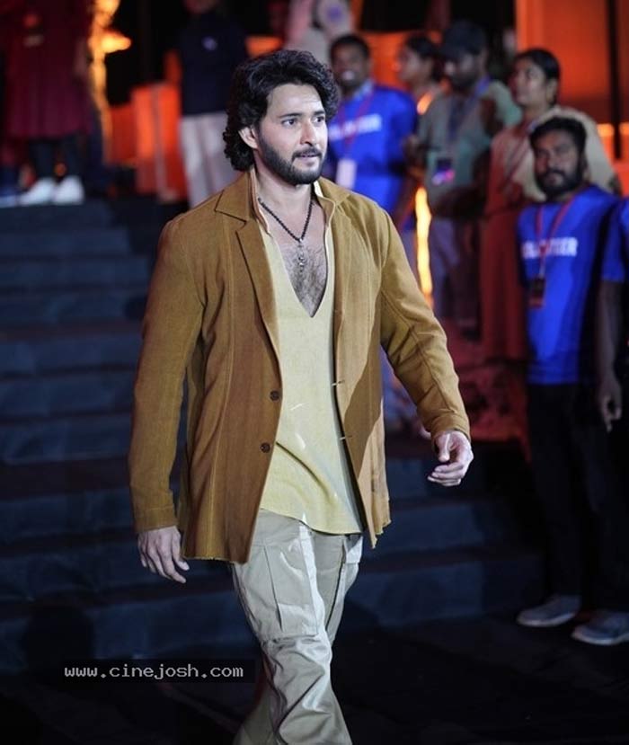 varanasi  వారణాసి: మహేష్ కి షాకింగ్ రెమ్యునరేషన్